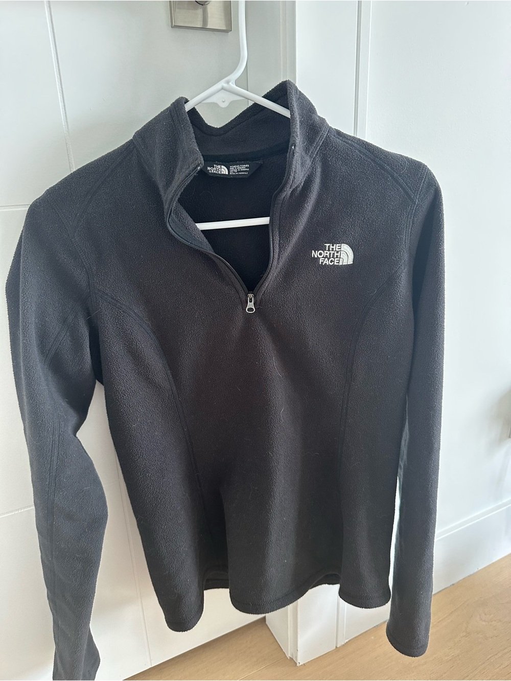The North Face Women's Black Half-Zip Fleece Pullover